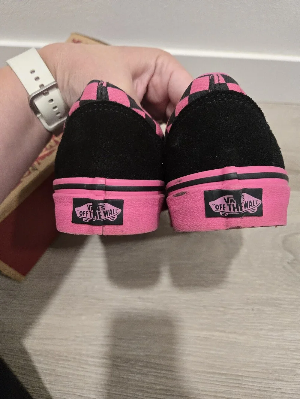 Vans Pink & Black Checkerboard Old Skool Low-Top Sneakers